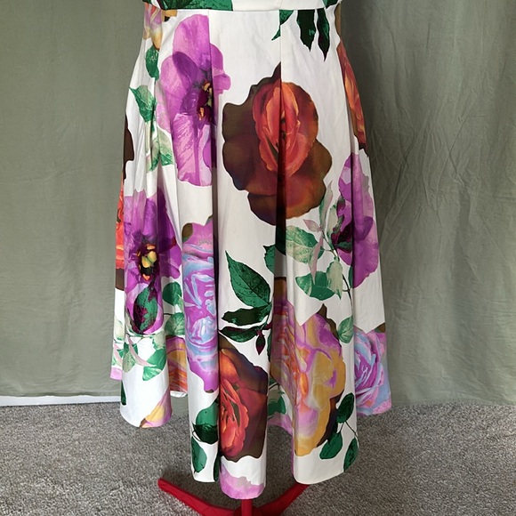 Calvin Klein Floral Midi Teacup Dress - Picture 6 of 9